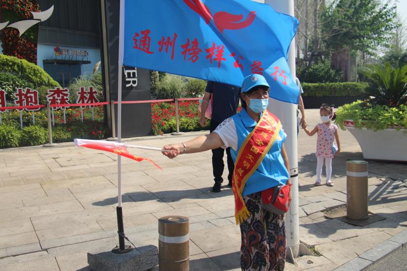 <strong>大鸡巴操女生的小穴免费视频</strong>